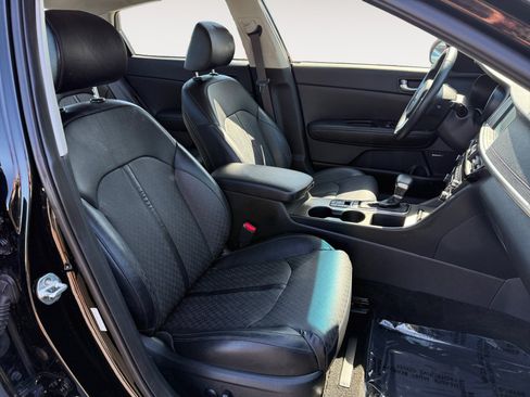 Used 2019 Kia Optima EX w/ Technology Package FWD image 19