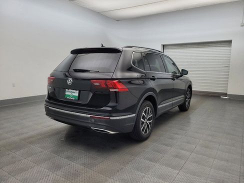 Used 2020 Volkswagen Tiguan SE image 9