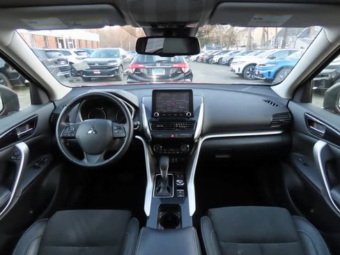 Used 2022 Mitsubishi Eclipse Cross SE image 18