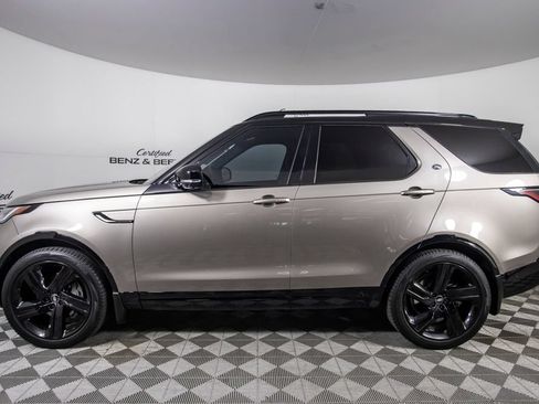 Used 2024 Land Rover Discovery Dynamic SE AWD/4WD image 9