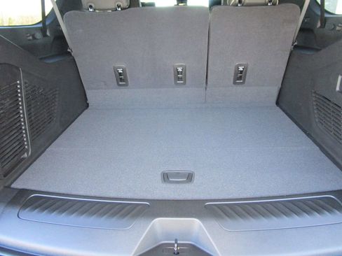 New 2026 GMC Yukon XL Elevation w/ Elevation Premium Package image 13