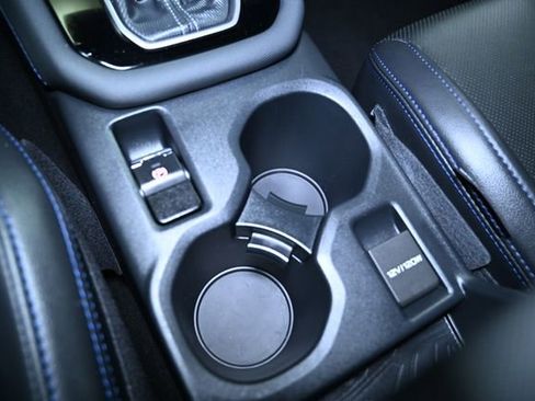 Used 2025 Subaru Forester Limited w/ Popular Package image 29