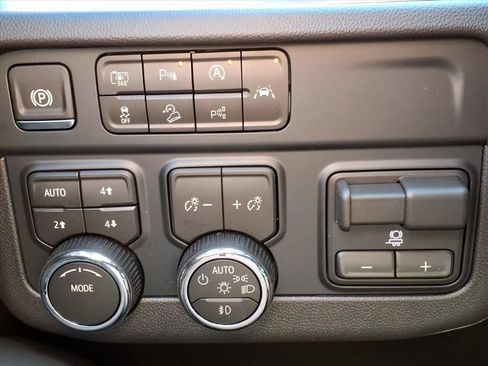 New 2026 Chevrolet Tahoe RST w/ Comfort Package AWD/4WD image 17