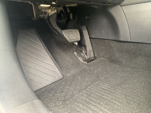 Used 2025 Lexus RX 450h AWD w/ Luxury Package image 17