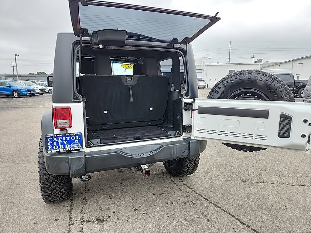 Used 2017 Jeep Wrangler Sport AWD/4WD image 6
