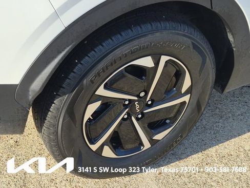 Used 2023 Kia Sportage LX AWD/4WD image 7