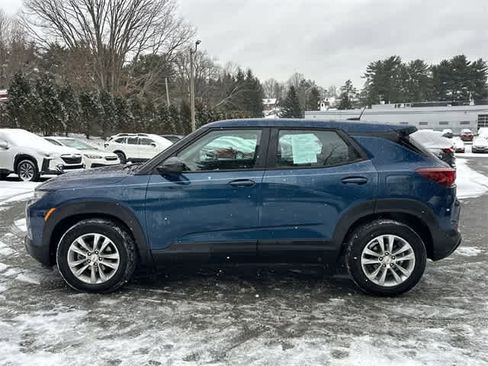 Used 2021 Chevrolet TrailBlazer LS image 2