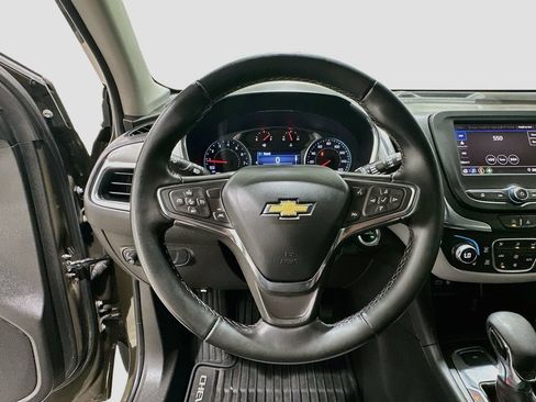 Used 2023 Chevrolet Equinox LT AWD/4WD image 11