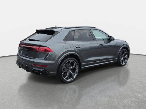 New 2026 Audi RS Q8 performance image 5
