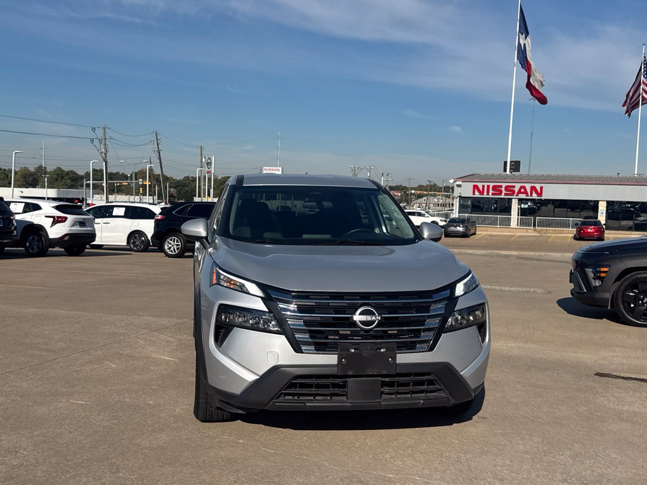Certified 2025 Nissan Rogue SV FWD image 5