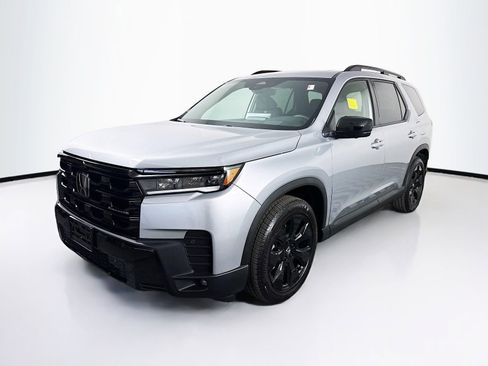 Used 2026 Honda Pilot Black Edition image 3