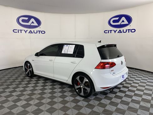 Used 2016 Volkswagen GTI SE w/ Lighting Package (SEL) FWD image 5