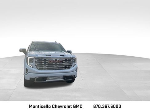 New 2026 GMC Sierra 1500 Denali w/ Denali Reserve Package image 8