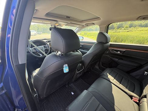 Used 2022 Honda CR-V Touring image 18