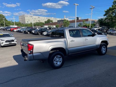 Used 2019 Toyota Tacoma SR w/ SR Convenience Package AWD/4WD image 8