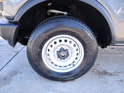 New 2025 Ford Bronco 4-Door image 17