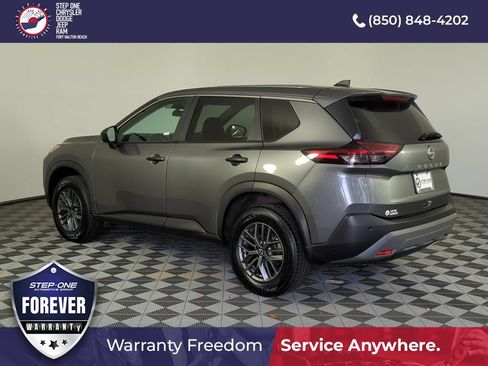 Used 2023 Nissan Rogue S FWD image 4
