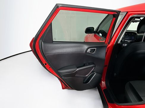 Used 2022 Kia Soul EX FWD image 26