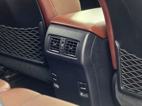 Used 2018 Toyota 4Runner Limited AWD/4WD image 38