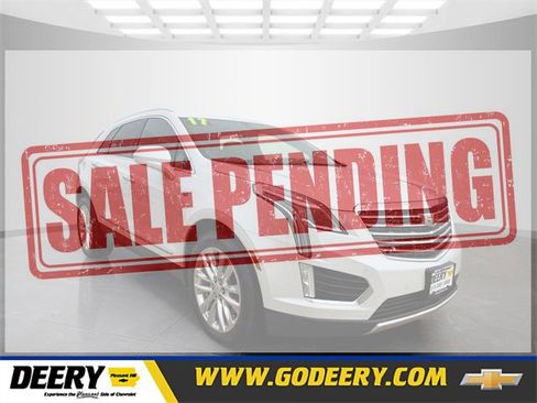 Used 2017 Cadillac XT5 Platinum image 1
