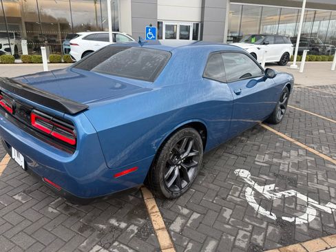 Used 2022 Dodge Challenger R/T w/ Plus Package image 5