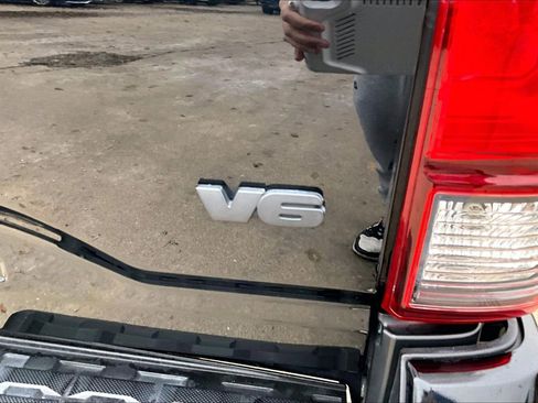 Used 2021 Toyota Tacoma TRD Off-Road image 6