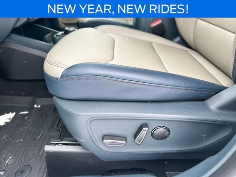 New 2026 Ford Maverick Lariat image 14