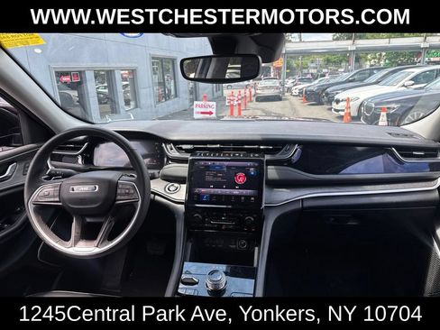 Used 2023 Jeep Grand Cherokee 4WD 4xe image 23