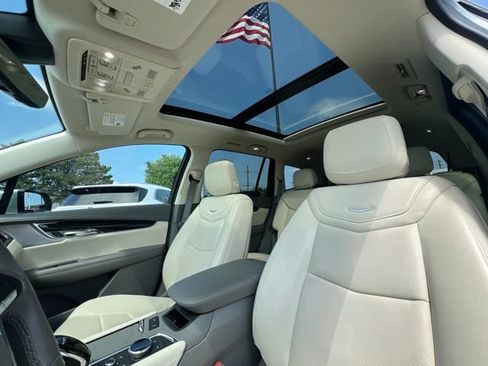 Used 2024 Cadillac XT6 Premium Luxury w/ Technology Package AWD/4WD image 30