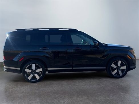 Used 2024 Hyundai Santa Fe Limited image 6