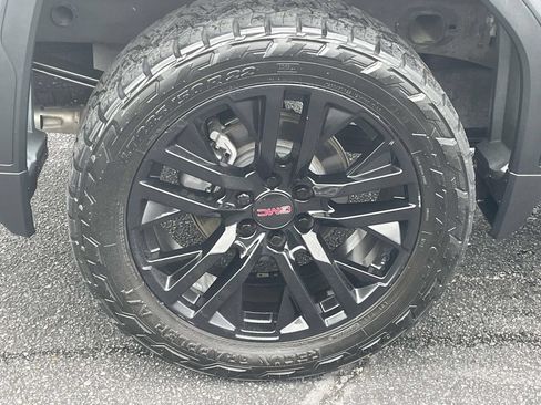 Used 2021 GMC Sierra 1500 Denali w/ Denali Ultimate Package AWD/4WD image 7
