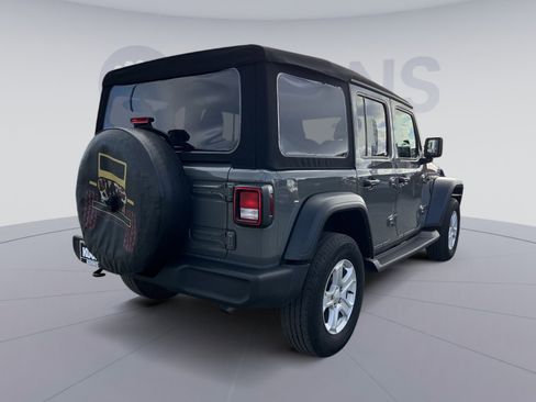 Used 2022 Jeep Wrangler Unlimited Sport image 7