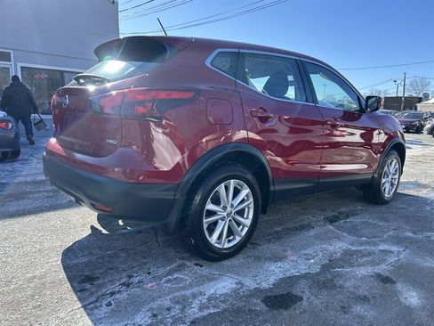 Used 2017 Nissan Rogue Sport S w/ S Appearance Package image 4