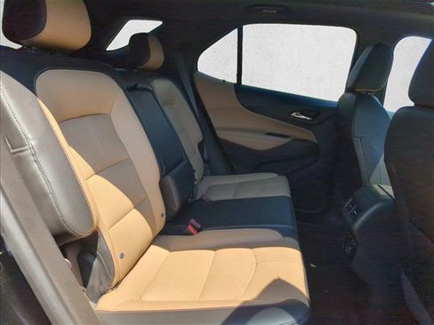 Used 2022 Chevrolet Equinox Premier FWD image 29