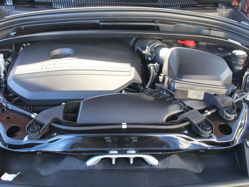 Used 2025 BMW X1 xDrive28i w/ Premium Package image 3