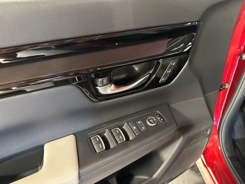 Used 2023 Honda CR-V EX-L image 16