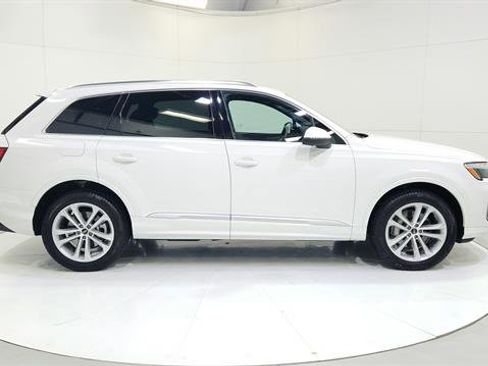 Used 2025 Audi Q7 3.0T Premium Plus image 9