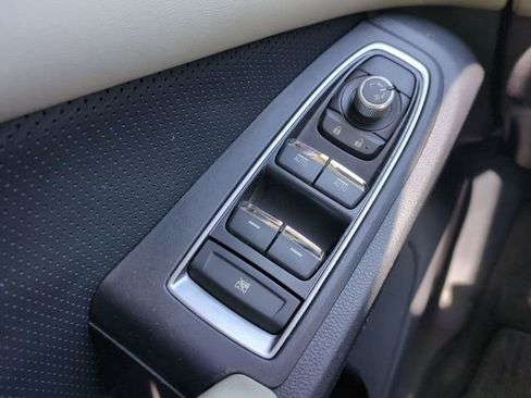 Used 2020 Subaru Ascent Limited image 27