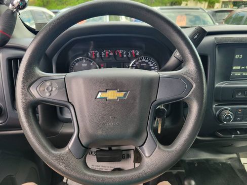 Used 2018 Chevrolet Silverado 1500 W/T w/ Special Service Package AWD/4WD image 17