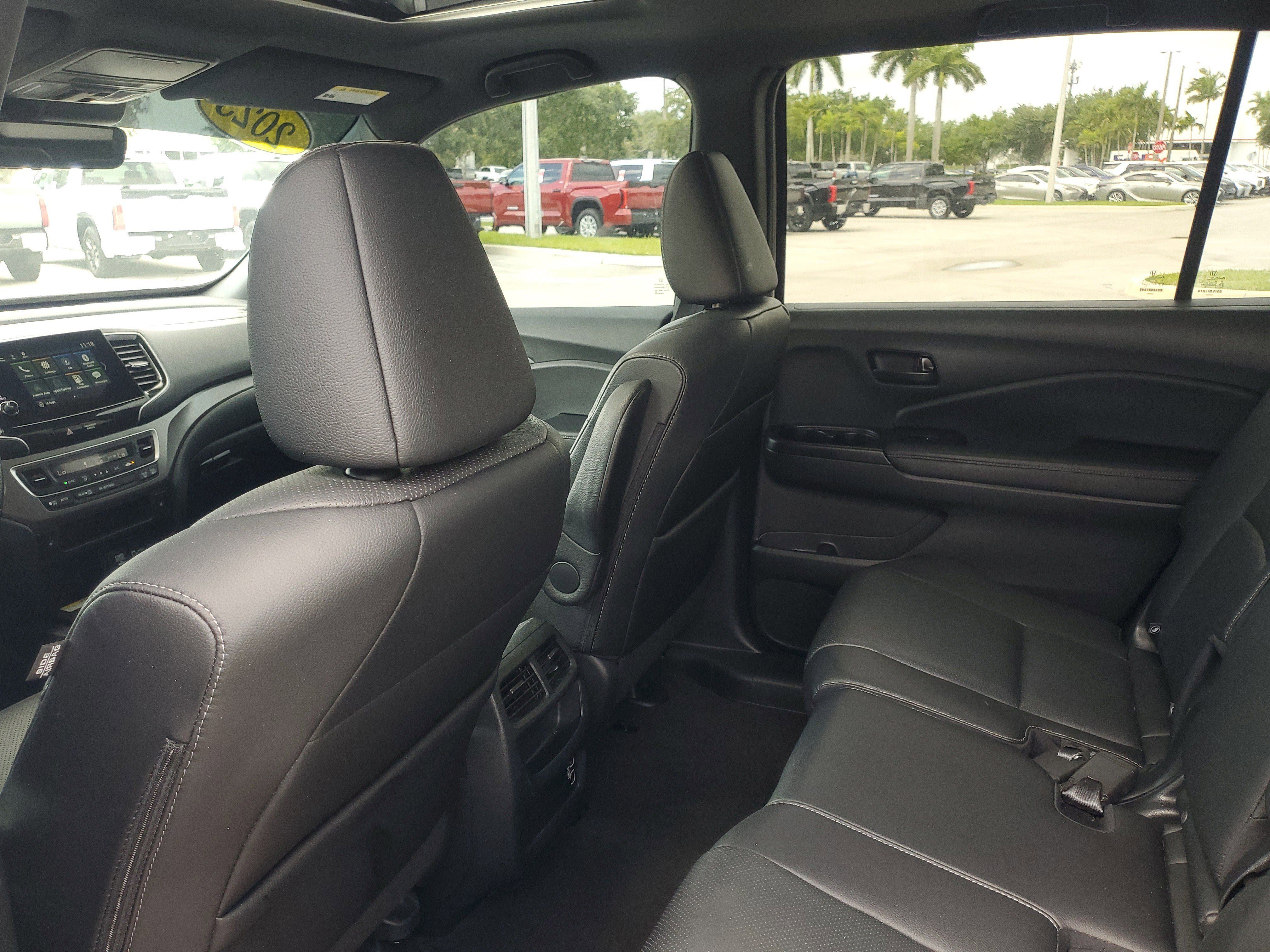 Used 2023 Honda Passport EX-L image 13