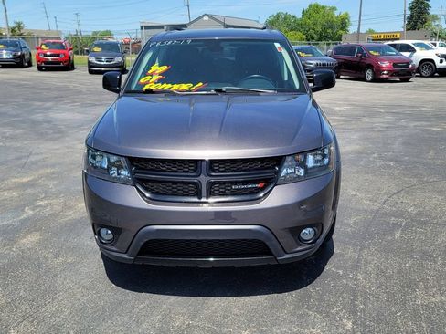 Used 2019 Dodge Journey GT w/ Blacktop Package AWD/4WD image 4