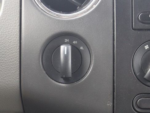 Used 2007 Ford F150 XLT AWD/4WD image 24