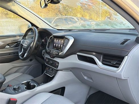 Used 2020 GMC Terrain SLT w/ Preferred Package image 21