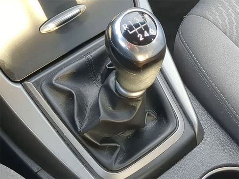 Used 2016 Hyundai Elantra Sport image 31