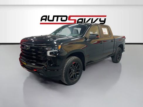 Used 2024 Chevrolet Silverado 1500 RST w/ Redline Edition AWD/4WD image 3