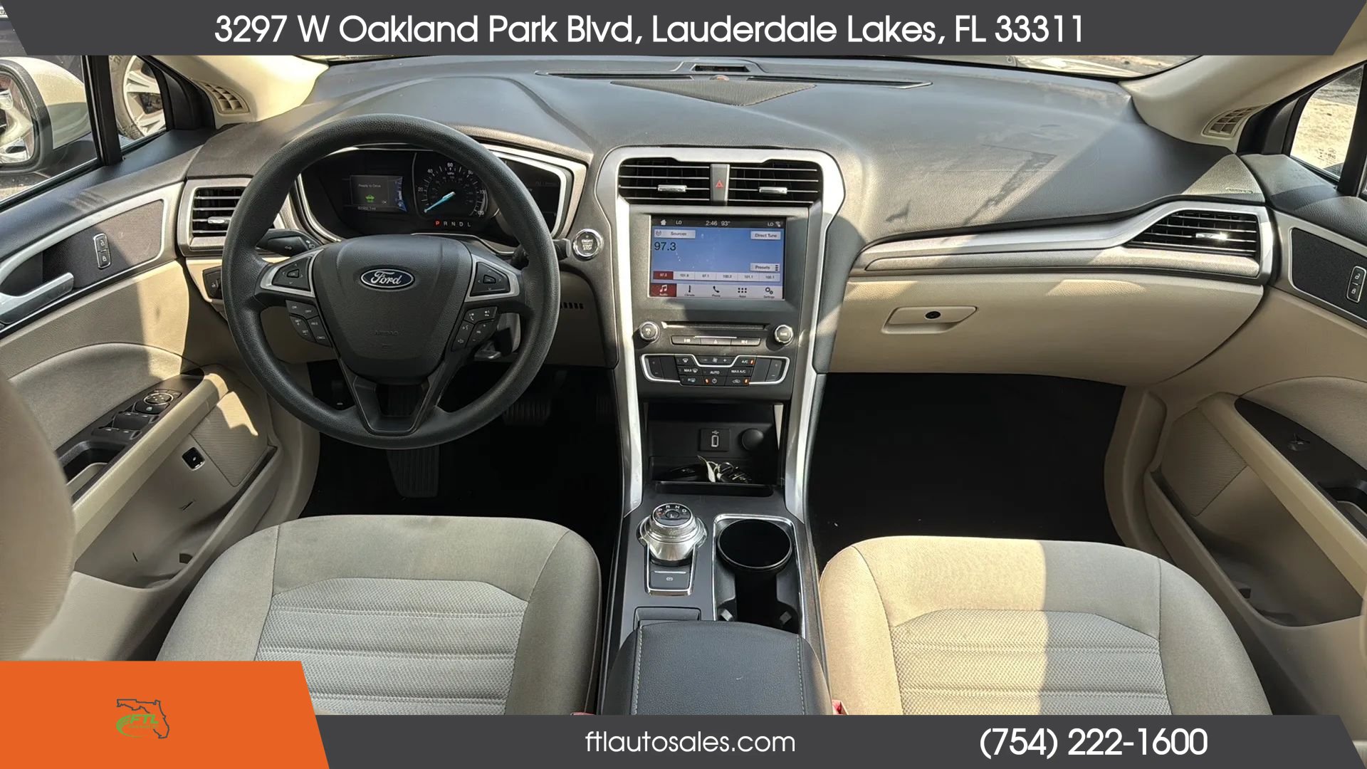 Used 2018 Ford Fusion SE FWD image 25