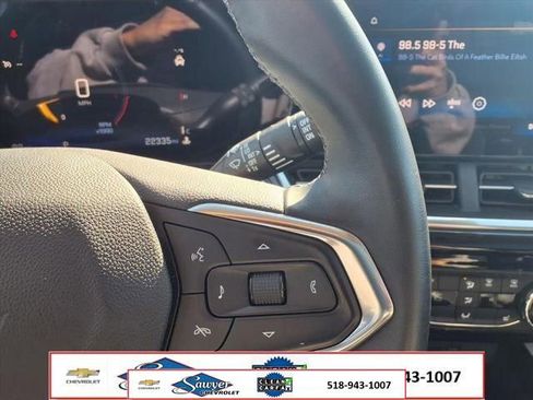 Used 2024 Chevrolet Trax ACTIV w/ Sunroof Package FWD image 16