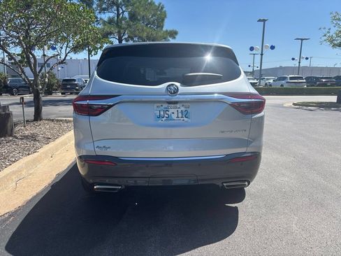 Used 2019 Buick Enclave Essence w/ Trailering Package, 5000 lbs. FWD image 4