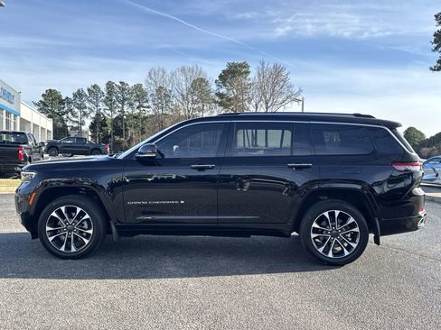 Used 2023 Jeep Grand Cherokee L Overland image 7