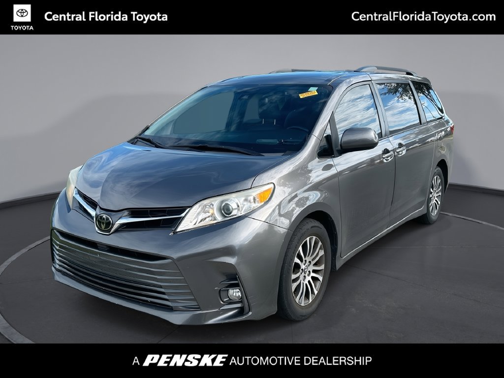 Used 2018 Toyota Sienna XLE w/ XLE Navigation Package FWD image 1
